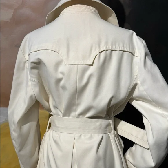 Vntg LONDON FOG Cream Belted Trench - Picture 11 of 14